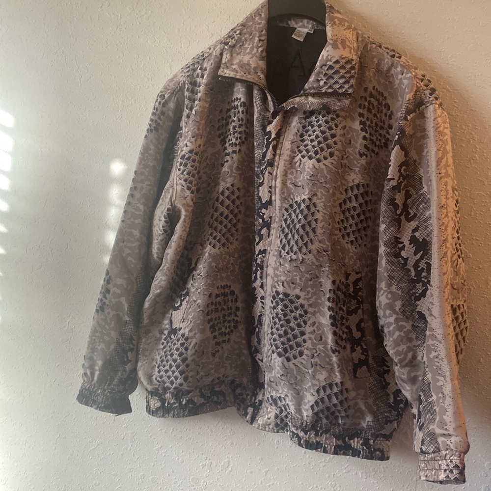 Vintage Coaco Silk Womens M
Jacket Windbreaker Abstract print B1